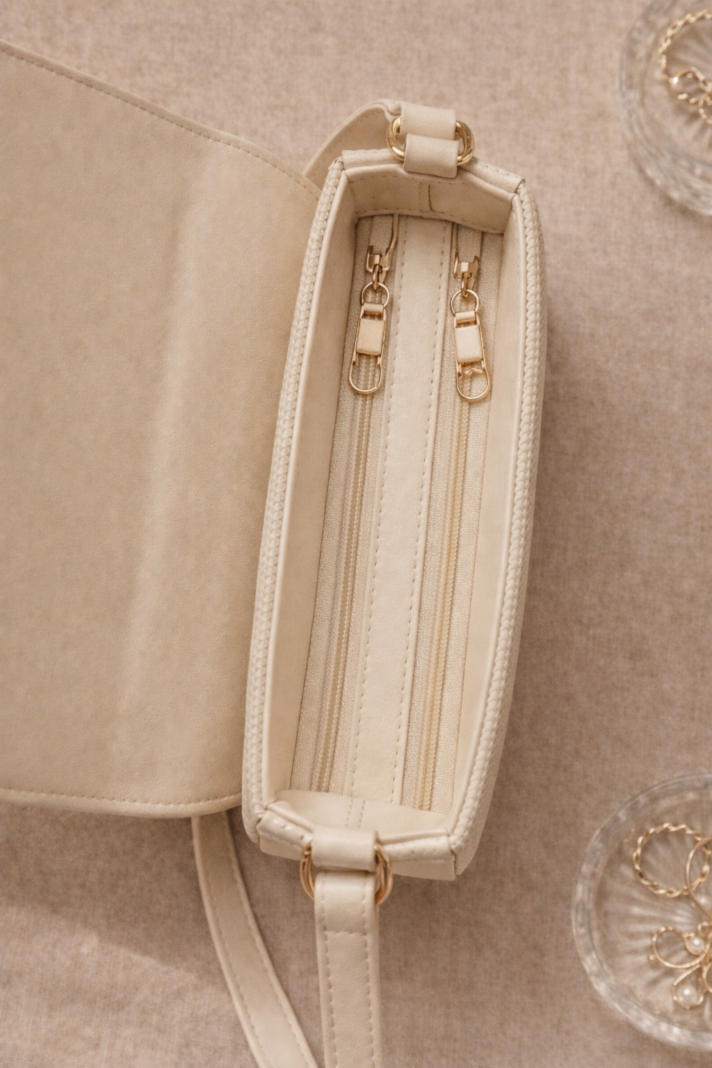 The Curated Carry - Beige